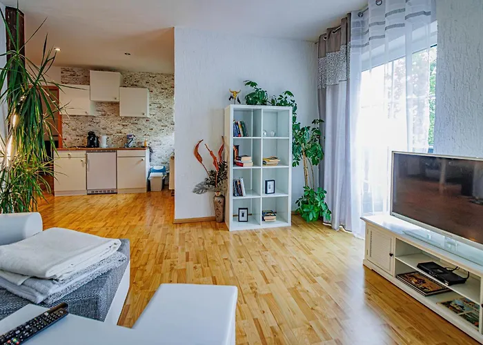 Wohnen Ueber Einem Mediterranen Restaurant,apartment 2 Oder 3 *