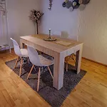 아파트 Wohnen Ueber Einem Mediterranen Restaurant,apartment 2 Oder 3 라이프치히