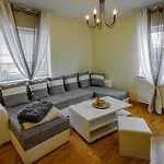 아파트 Wohnen Ueber Einem Mediterranen Restaurant,apartment 2 Oder 3 *