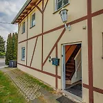 Wohnen Ueber Einem Mediterranen Restaurant,apartment 2 Oder 3 라이프치히