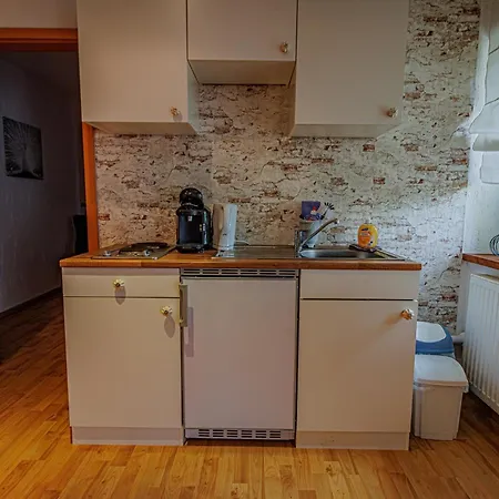 Wohnen Ueber Einem Mediterranen Restaurant,apartment 2 Oder 3 Apartment