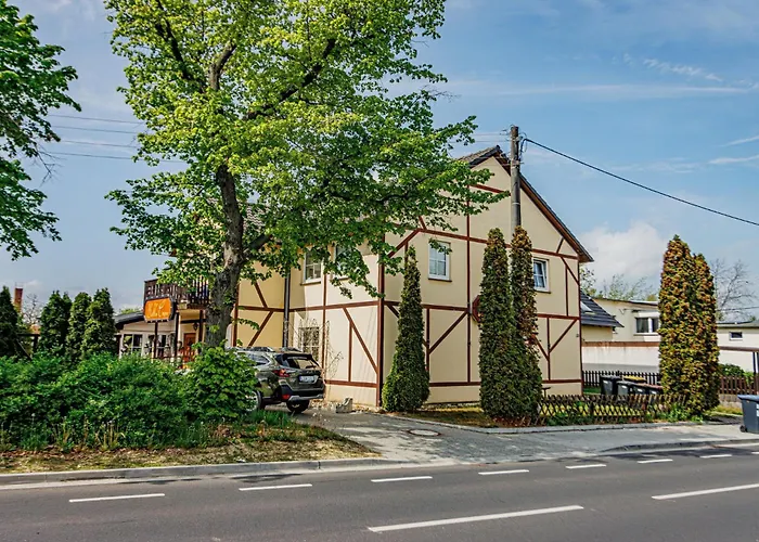 Wohnen Ueber Einem Mediterranen Restaurant,apartment 2 Oder 3 * Lipsko