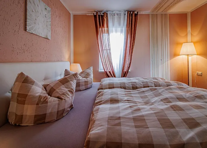 Wohnen Ueber Einem Mediterranen Restaurant,apartment 2 Oder 3 Διαμέρισμα