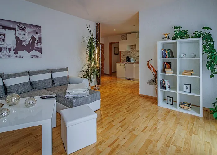 Wohnen Ueber Einem Mediterranen Restaurant,apartment 2 Oder 3