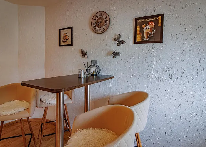 Wohnen Ueber Einem Mediterranen Restaurant,apartment 2 Oder 3 Apartmán *