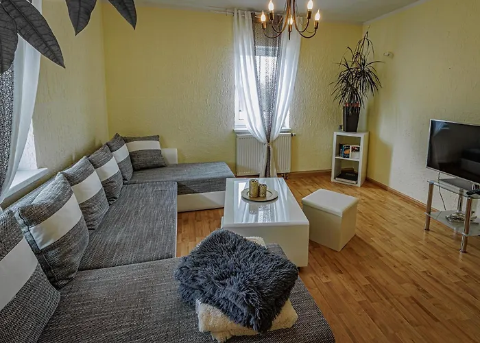 Apartmán Wohnen Ueber Einem Mediterranen Restaurant,apartment 2 Oder 3 Lipsko