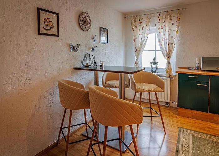 Wohnen Ueber Einem Mediterranen Restaurant,apartment 2 Oder 3